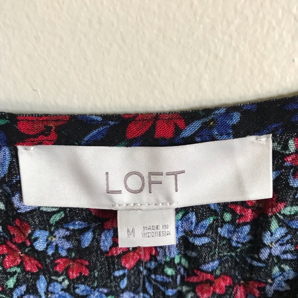 NEW Loft Floral Tie Neck Peplum Hem Blouse - Picture 8 of 9